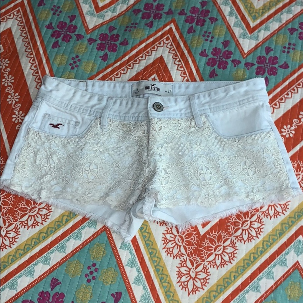 Cute Hollister short shorts